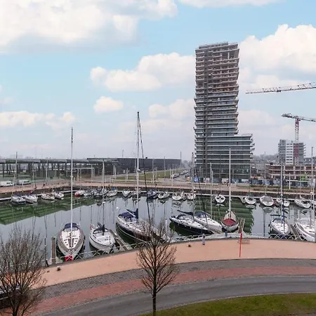 Zeilboot - Modern, Perfectly Appointed Apartment With Magnificent View Over The Port Of Ostend Οστένδη