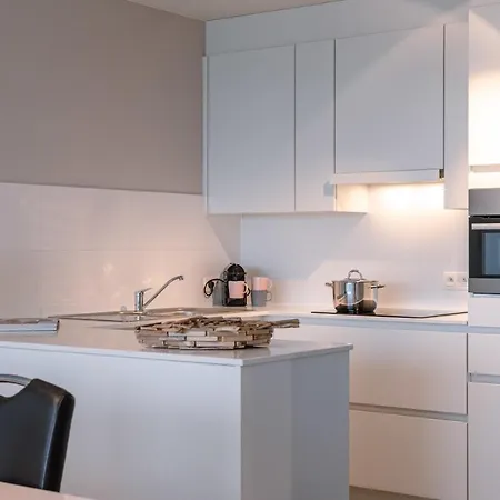 Zeilboot - Modern, Perfectly Appointed Apartment With Magnificent View Over The Port Of Ostend